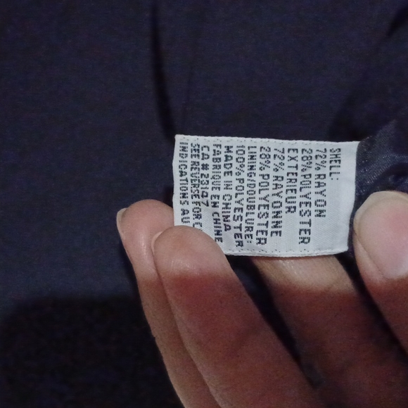 Talbots Petites Blouse Vest Women's Sz 8 Black Sleeveless Top Rayon & Polyester. - Picture 10 of 10